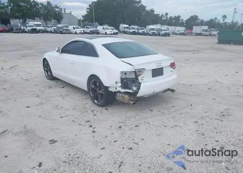 2010 Audi A5 3.2 Premium Plus z USA, uszkodzony, nr VIN WAUCKAFR3AA073018